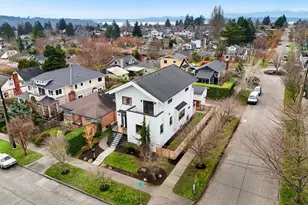 7557 Earl Ave NW, Seattle, WA 98117 - Photo 25