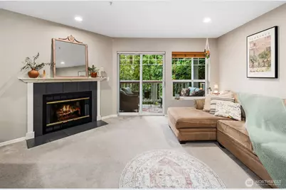 18501 SE Newport Way #H236, Issaquah, WA 98027 - Photo 5