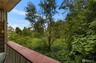 18501 SE Newport Way, Issaquah, WA 98027 - Photo 19