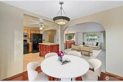 24837 34th Avenue S, Kent, WA 98032 - Photo 7