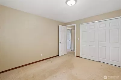 24837 34th Avenue S, Kent, WA 98032 - Photo 17