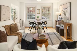 5810 Cowen Pl NE, Seattle, WA 98105 - Photo 3