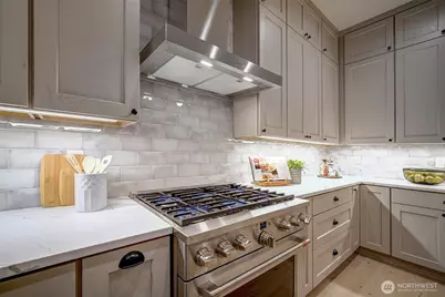 12819 NE 65th Lane, Kirkland, WA 98033 - Photo 15