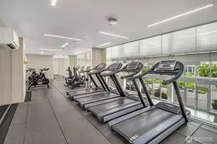 588 Bell St, Seattle, WA 98121 - Photo 17