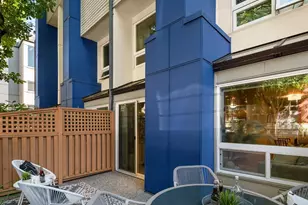 512 10th Ave E, Seattle, WA 98102 - Photo 17