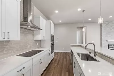 10330 136th Avenue NE #224, Lake Stevens, WA 98258 - Photo 9