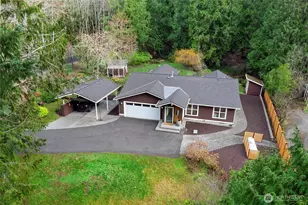 6133 NE Lariat Loop, Bainbridge Island, WA 98110 - Photo 3