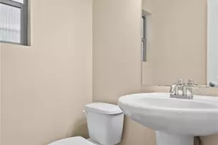 12039 35th Ave NE, Seattle, WA 98125 - Photo 13