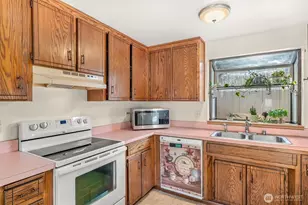 10016 52nd Dr NE, Marysville, WA 98270 - Photo 9