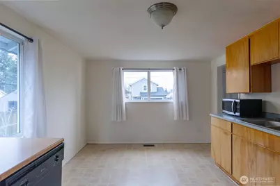 6142 S Park Avenue, Tacoma, WA 98408 - Photo 7