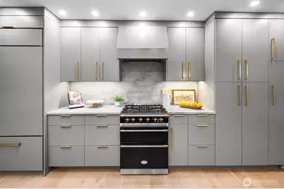 10528 15th Avenue NW, Seattle, WA 98177 - Photo 9