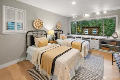 10528 15th Avenue NW, Seattle, WA 98177 - Photo 21