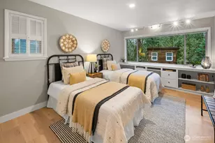 10528 15th Ave NW, Seattle, WA 98177 - Photo 21