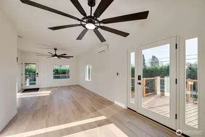 1107 Park Street, Woodland, WA 98674 - Photo 7