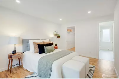 16725 NE 97th Street, Redmond, WA 98052 - Photo 17