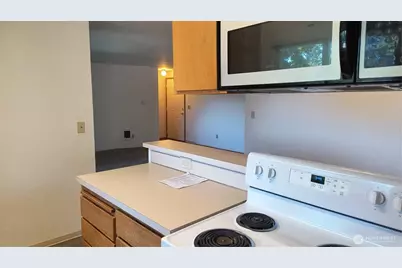13232 Ambaum Boulevard SW, Burien, WA 98146 - Photo 15