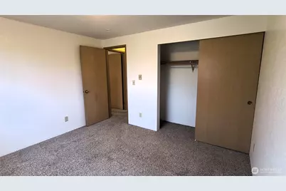 13232 Ambaum Boulevard SW, Burien, WA 98146 - Photo 17