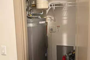 4547 8th Ave NE, Seattle, WA 98105 - Photo 11