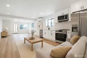 11647 Beacon Ave S, Seattle, WA 98178 - Photo 5