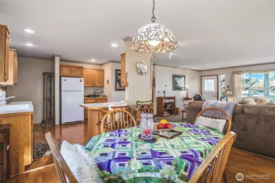 970 SW Upland Court, Oak Harbor, WA 98277 - Photo 5