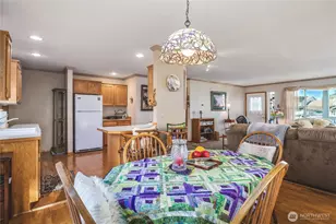 970 SW Upland Ct, Oak Harbor, WA 98277 - Photo 5