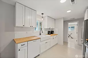 2949 S Bay Rd NE, Olympia, WA 98506 - Photo 19