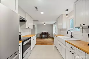 2949 S Bay Rd NE, Olympia, WA 98506 - Photo 21