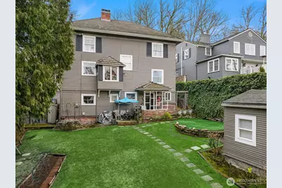 1021 34th Avenue E, Seattle, WA 98112 - Photo 17