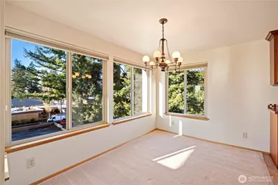 132 N 132nd Street #402, Seattle, WA 98133 - Photo 17