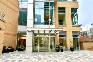 10610 NE 9th Pl, Bellevue, WA 98004 - Photo 1