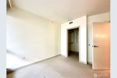 10610 NE 9th Place #803, Bellevue, WA 98004 - Photo 17