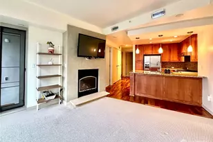 10610 NE 9th Pl, Bellevue, WA 98004 - Photo 11