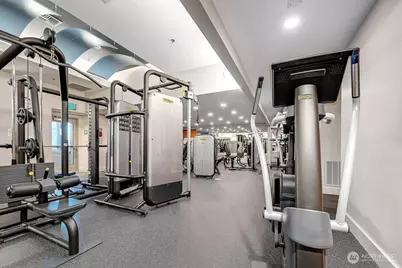 10610 NE 9th Place #803, Bellevue, WA 98004 - Photo 5