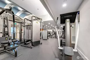 10610 NE 9th Pl, Bellevue, WA 98004 - Photo 5