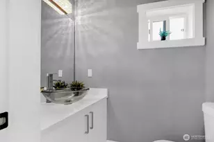 1315 Astor St, Bellingham, WA 98225 - Photo 11