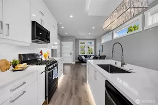 1315 Astor St, Bellingham, WA 98225 - Photo 9