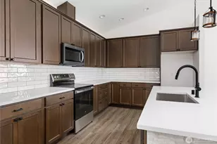 865 NW Shire St, Oak Harbor, WA 98277 - Photo 15