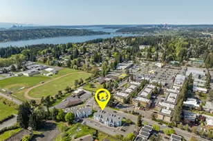 12025 SE 60th St, Bellevue, WA 98006 - Photo 21