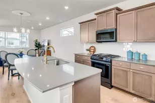 32359 Tolmie Ln, Black Diamond, WA 98010 - Photo 7