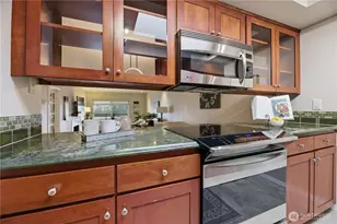 2253 Gilman Dr W, Seattle, WA 98119 - Photo 5