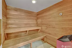 2253 Gilman Dr W, Seattle, WA 98119 - Photo 33