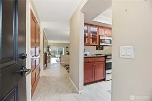 2253 Gilman Dr W, Seattle, WA 98119 - Photo 3