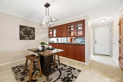 2253 Gilman Drive W #505, Seattle, WA 98119 - Photo 9