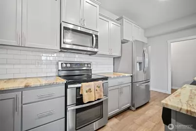 4201 Ambrosia Lane #B9, Bellingham, WA 98226 - Photo 11