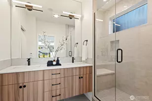 748 N 96th St, Seattle, WA 98103 - Photo 11