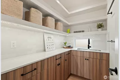 748 N 96th Street, Seattle, WA 98103 - Photo 17