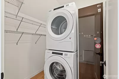 748 N 96th Street, Seattle, WA 98103 - Photo 7