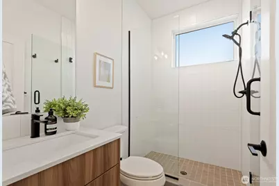 748 N 96th Street, Seattle, WA 98103 - Photo 15