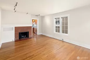 5804 8th Ave NE, Seattle, WA 98105 - Photo 11