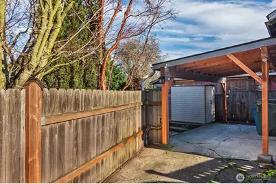 5804 8th Avenue NE, Seattle, WA 98105 - Photo 5